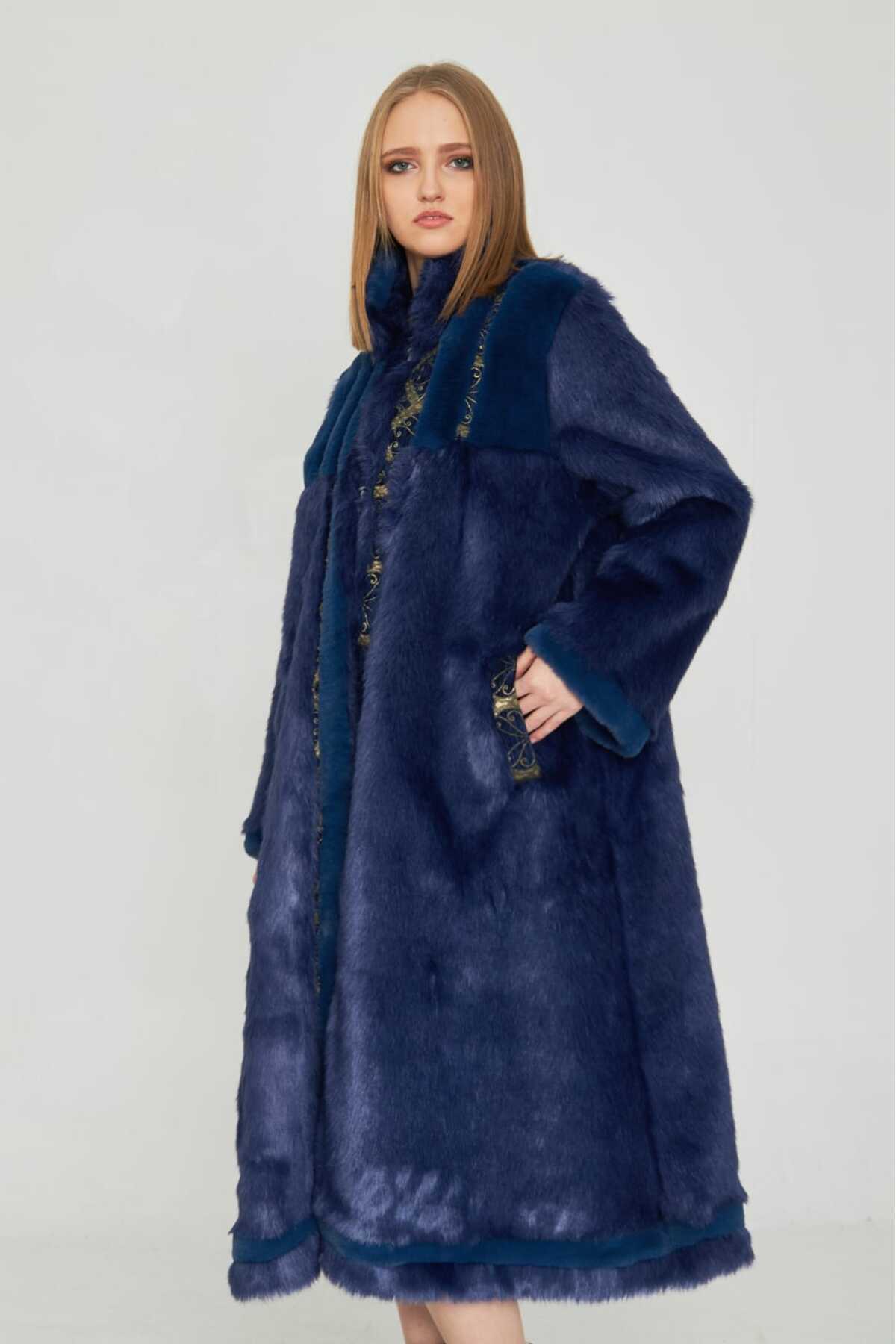 Kaftan Model Jakar Kumaş Detaylı Suni Kürk - Kaban