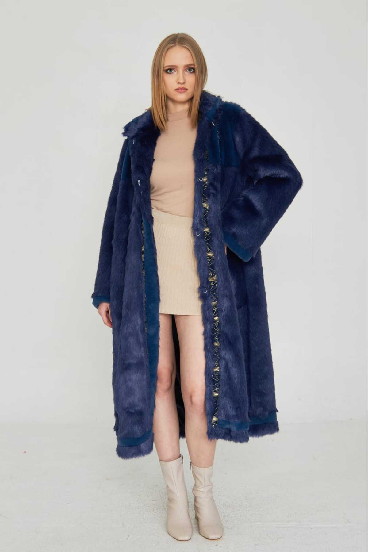 Kaftan Model Jakar Kumaş Detaylı Suni Kürk - Kaban 2