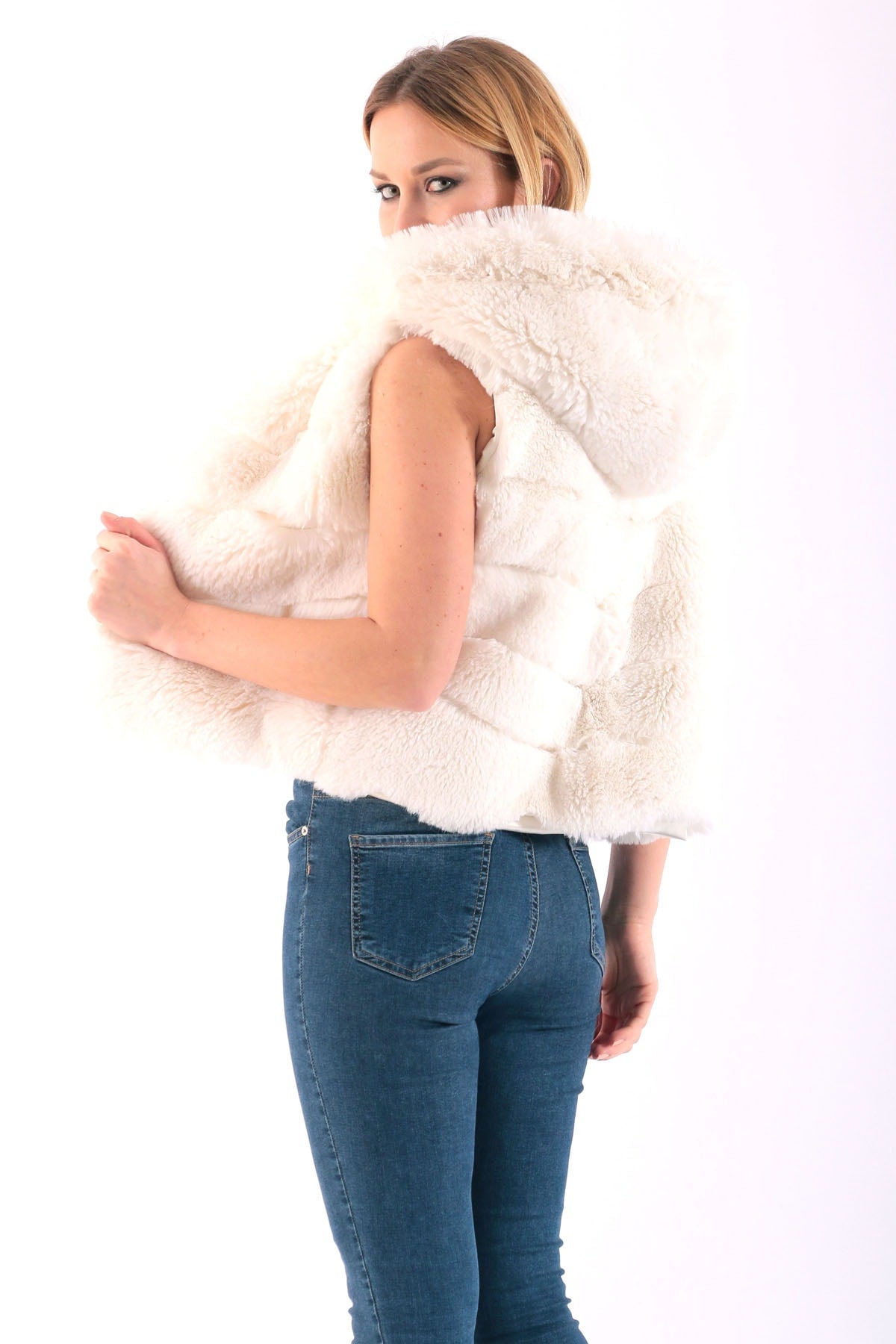 Kadın Beyaz Suni Kürk Faux Fur Kapüşonlu Yelek - Kaban 5